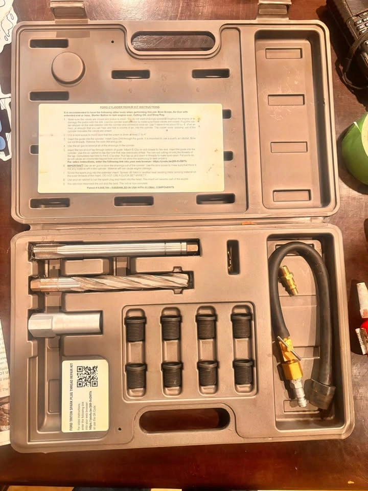 2 Valve Ford Triton Spark Plug Repair Kit