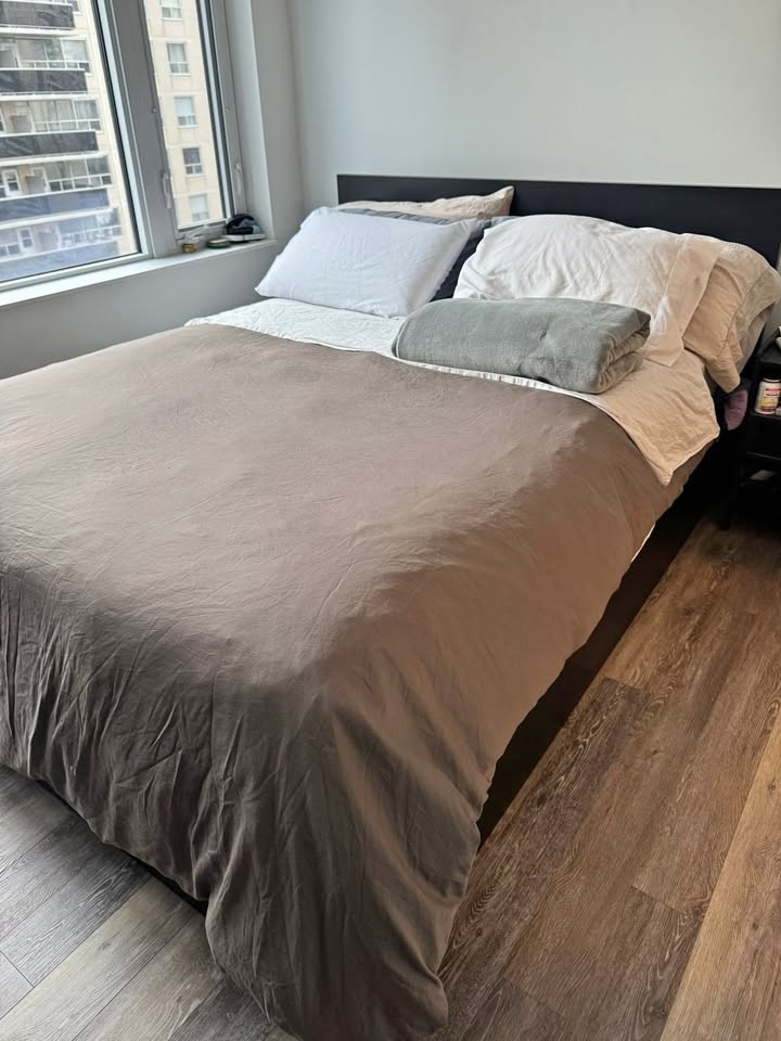 IKEA QUEEN SIZE MALM BED