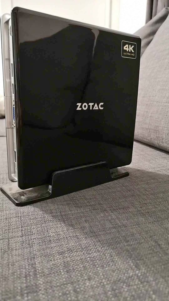 Zotac ZBOX-BI323 Mini PC - Tested and Working
