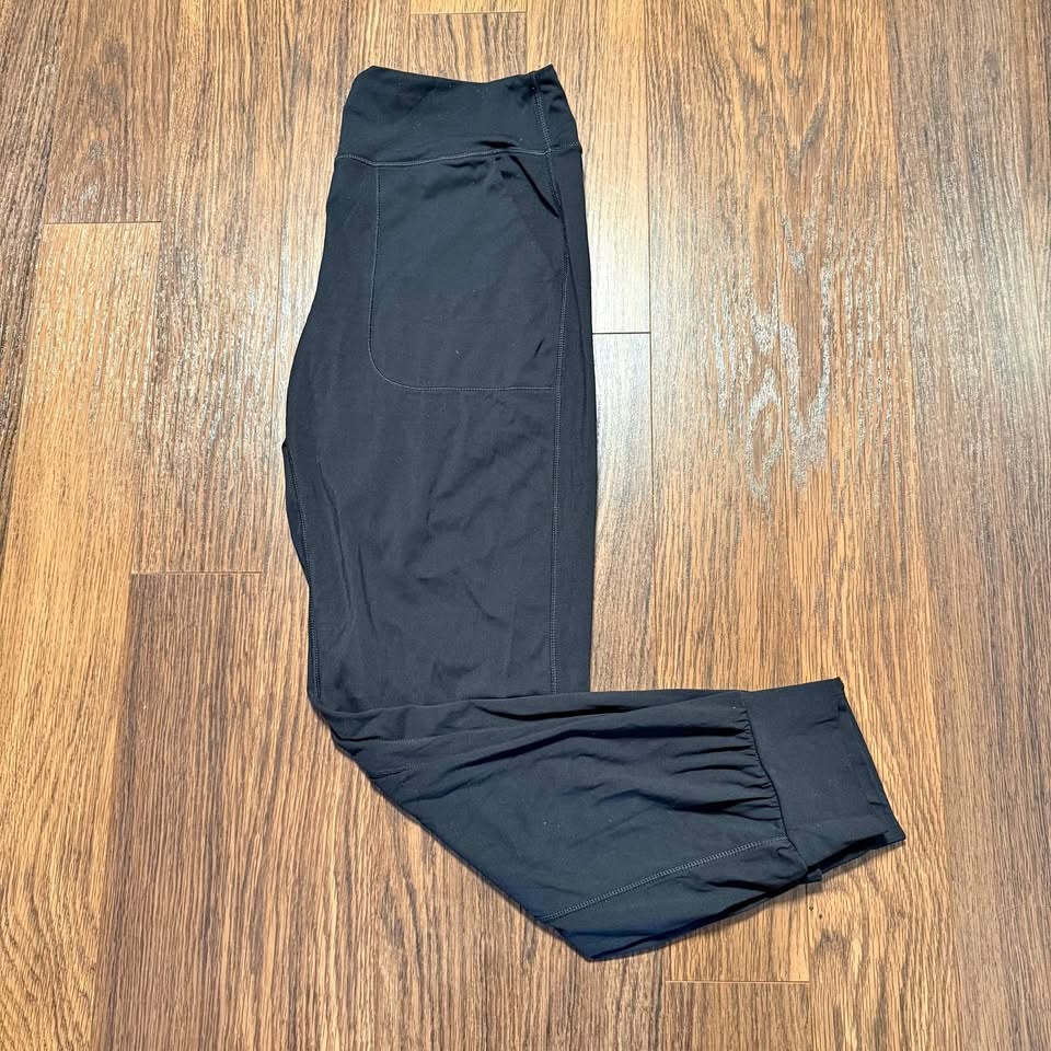 Lululemon Women's Jogger Pants - Size 10