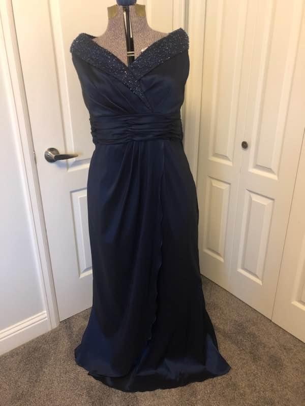 Size 16 dress, very good condition