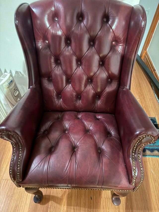 Wing Chair - photo 2