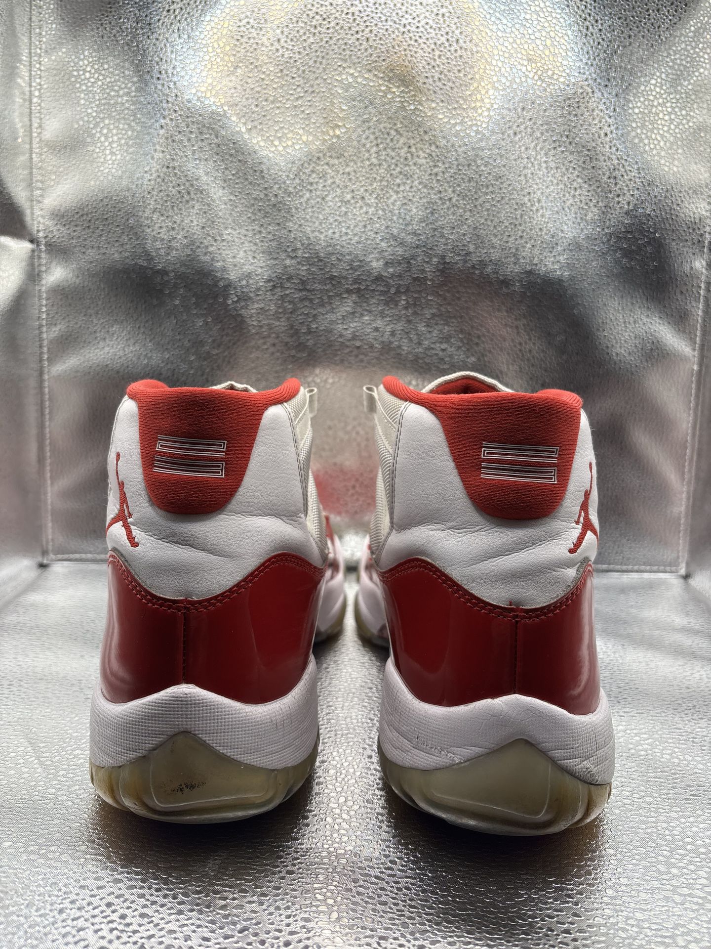 Air Jordan 11 Cherry - photo 4