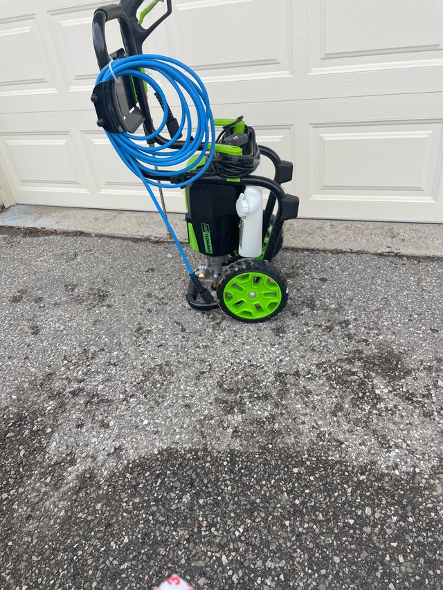 Pressure Washer Used 4 X’S - photo 4