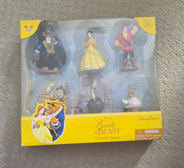 Disney Land Collectible Figures - photo 3