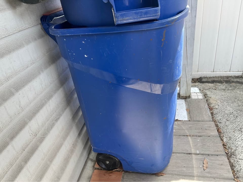Garbage Can/Bin with Wheels, 50 GAL, Blue - photo 2