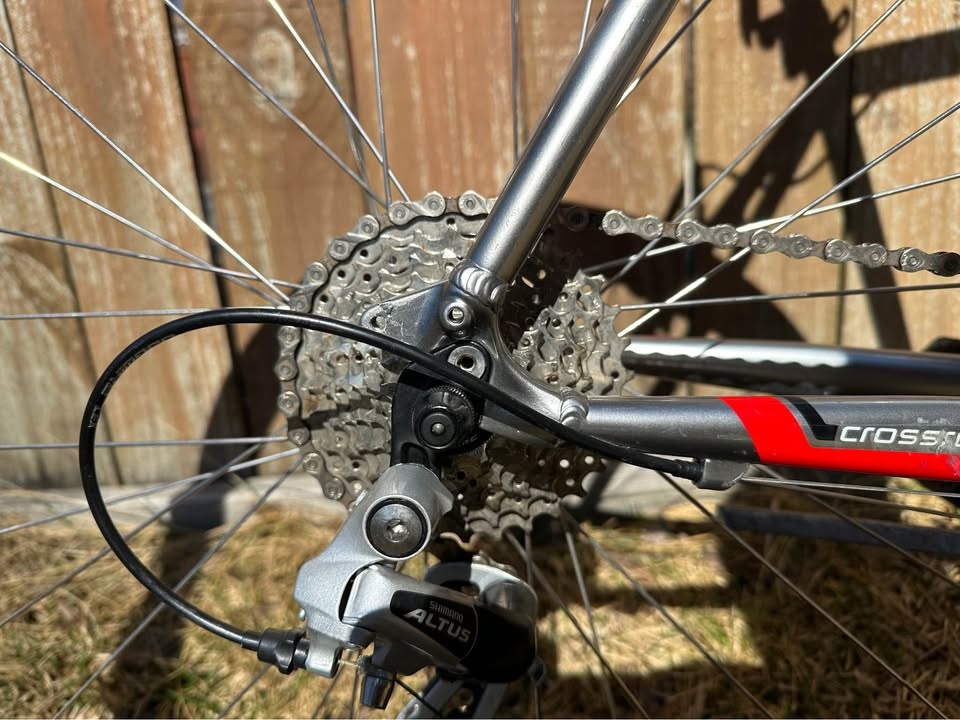 XL Specialized Crossroads Bike - photo 3