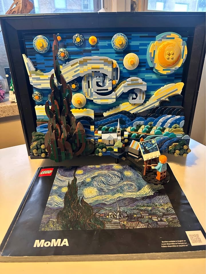 LEGO 21333 Van Gogh - Starry Night
