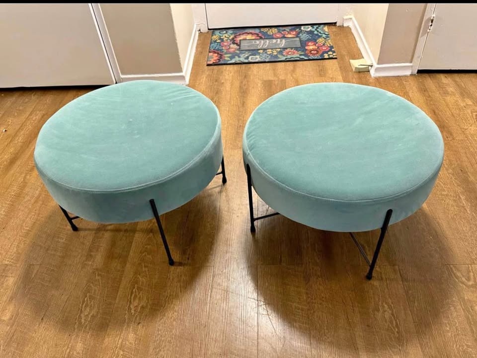 Velvet Round Stool