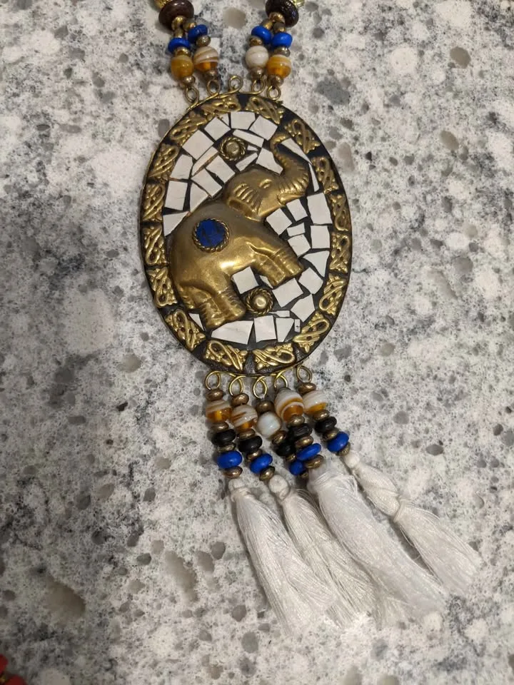 🐘 Elephant Beaded Necklaces - Pick up in Edmonton image indicator(4)