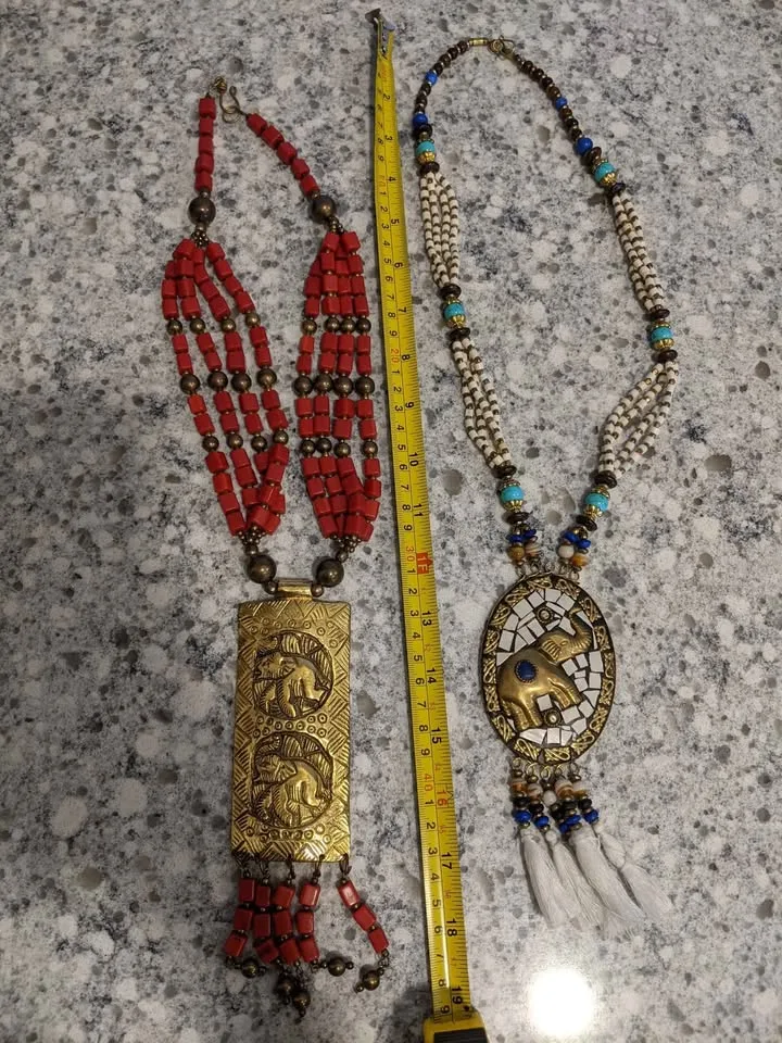 🐘 Elephant Beaded Necklaces - Pick up in Edmonton image indicator(6)