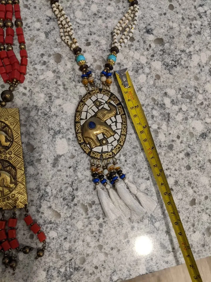 🐘 Elephant Beaded Necklaces - Pick up in Edmonton image indicator(8)
