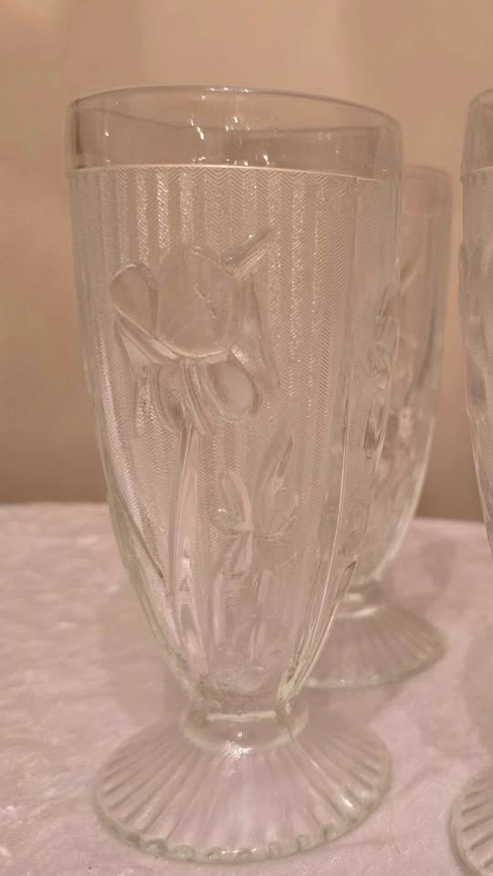 4 Vintage Depression Glass Footed Tumblers - Jeanette - photo 3