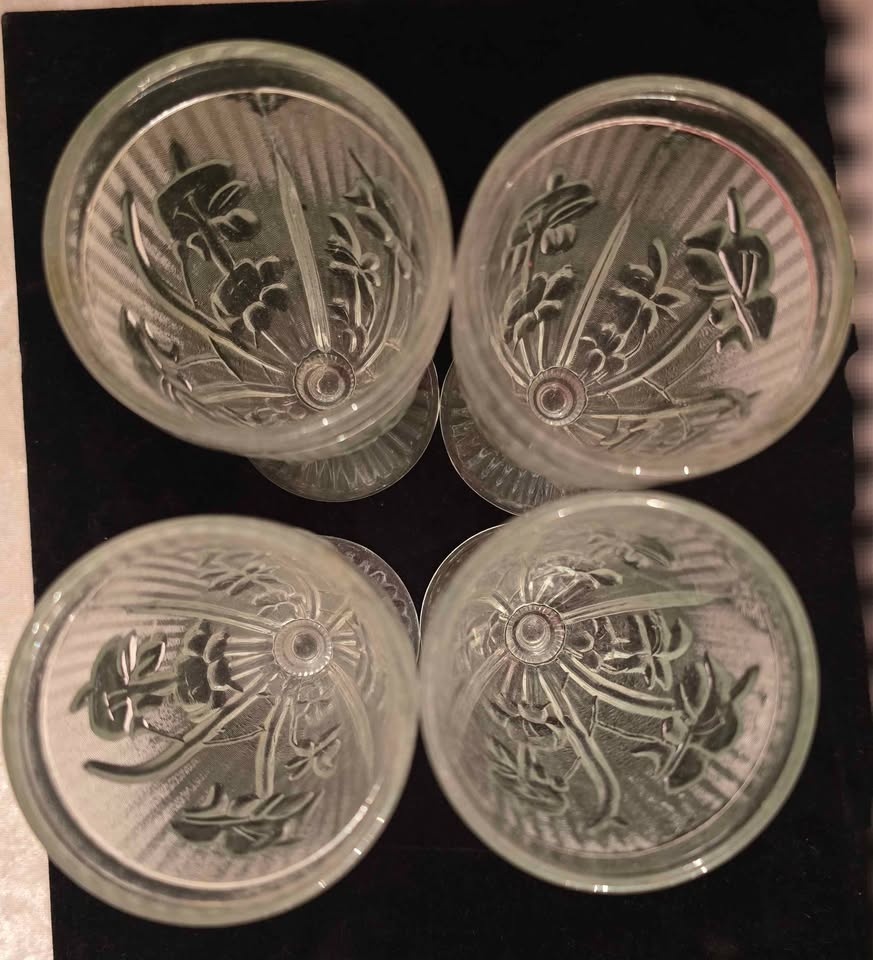 4 Vintage Depression Glass Footed Tumblers - Jeanette - photo 5