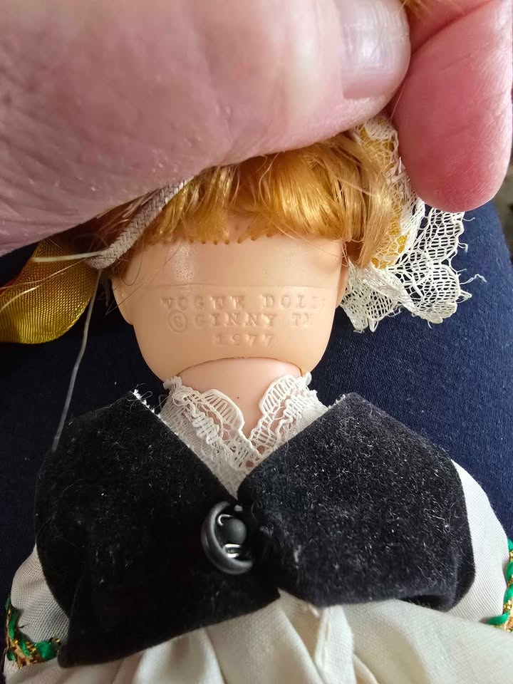 Vintage 1977 Vogue Ginny Doll Polish Dress - photo 4