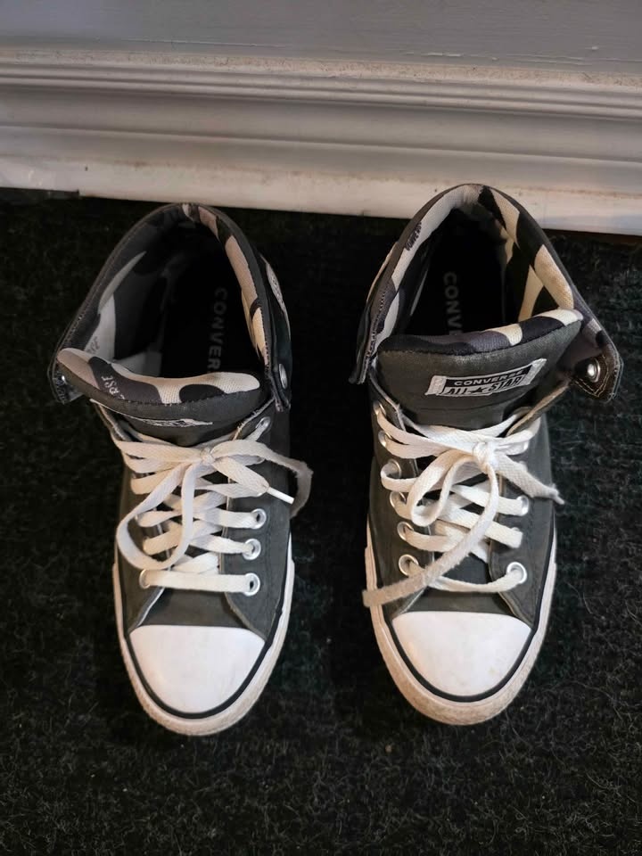 Converse Chuck Taylor All Star High Street Sneakers - Men's Size - photo 2