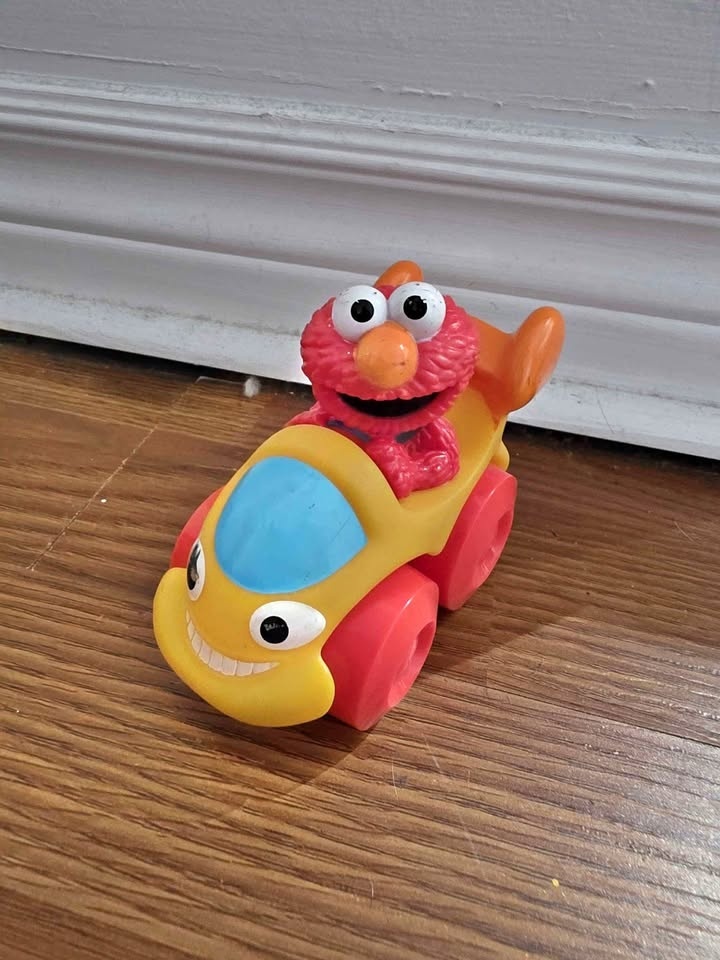Elmo Toy Racer