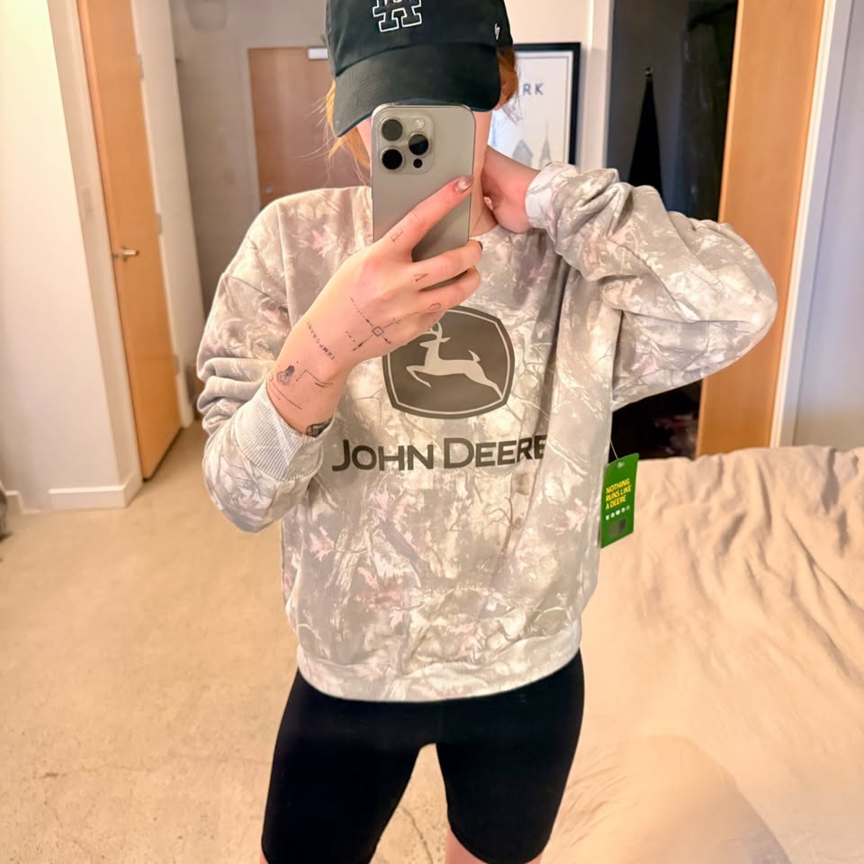 John Deere Camo Crewneck Sweatshirt - New w/ Tags (Small) - photo 2
