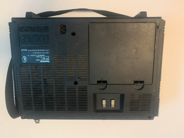 Panasonic All Band Radio Model RF-2600 - photo 3