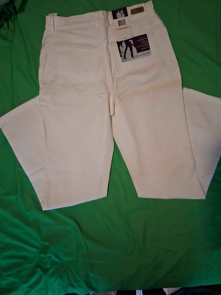 Woman's White Jean pant - photo 2
