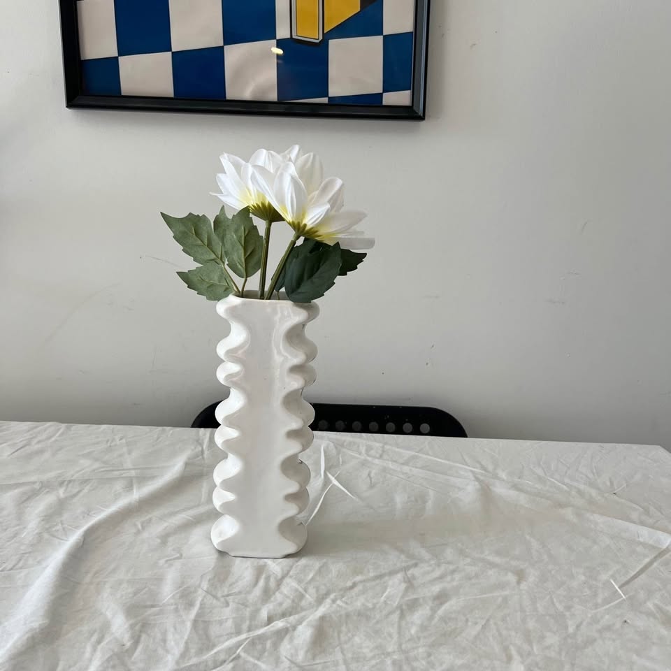 Unique organic shape vase - photo 3
