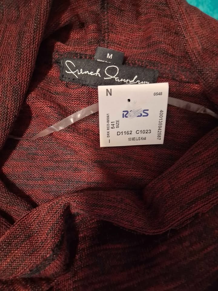 WOMANS PULLOVER SWEATER - photo 2