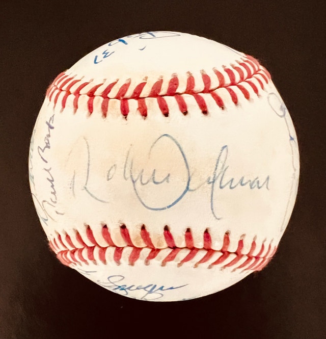 1992 Toronto Blue Jays Autographed World Series Ball - photo 2