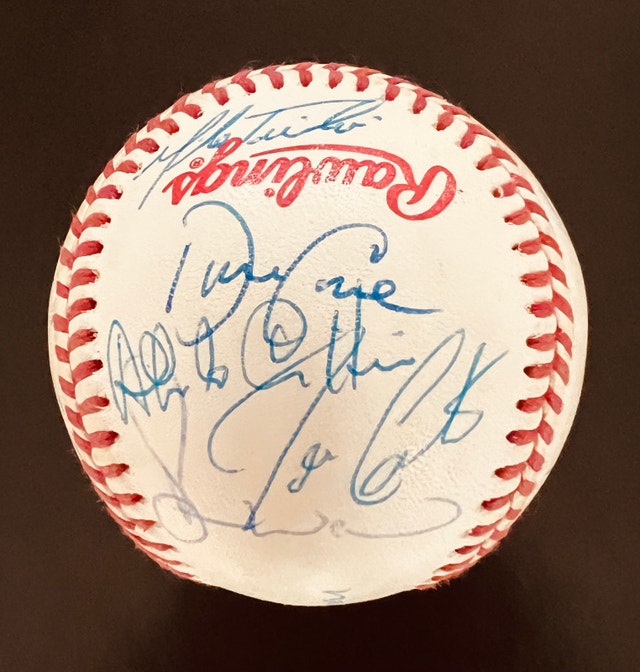 1992 Toronto Blue Jays Autographed World Series Ball - photo 3