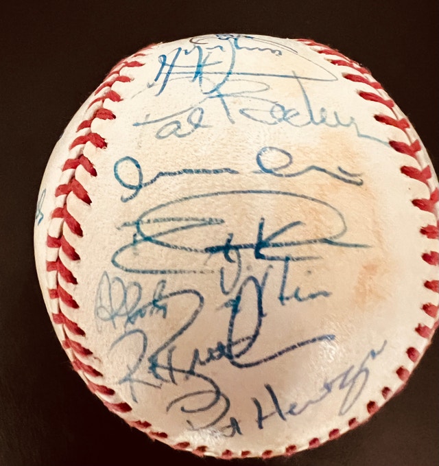 1993 Toronto Blue Jays Autographed World Series Baseball - photo 4