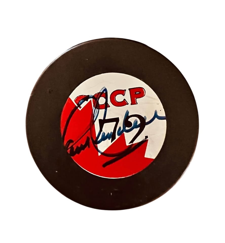 Paul Henderson Autographed 1972 Summit Series Puck