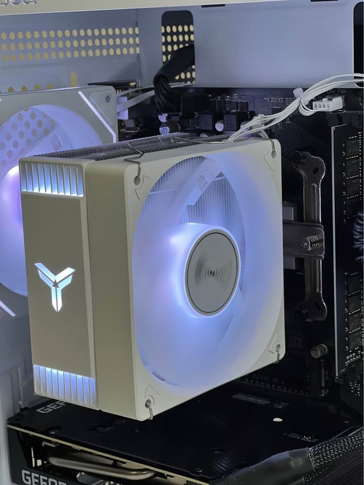RTX 3070 Gaming PC - Ryzen 3600 - 16GB RAM - photo 3