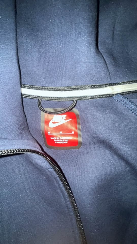 Navy Blue Nike Tech Fleece Tracksuit - Men's Medium - photo 2