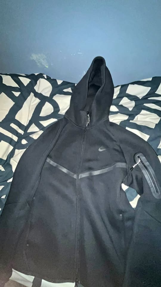 Black Nike Tech Fleece Tracksuit