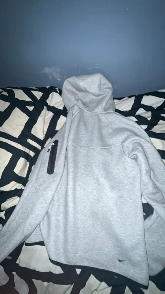 Grey Nike Tech Fleece Tracksuit - photo 3