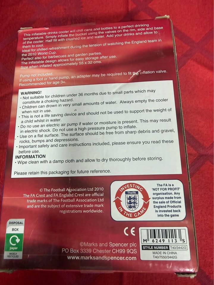Marks & Spencer England Football Inflatable Drinks Cooler - photo 2