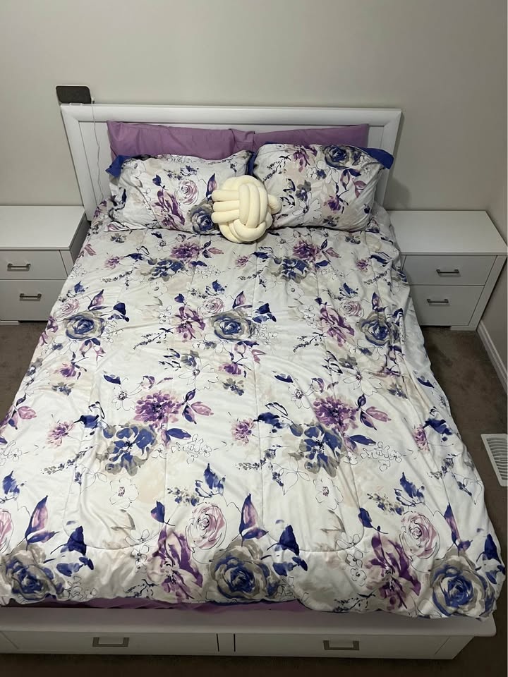White Queen Bed Frame w/ Storage + 2 Nightstands - photo 2