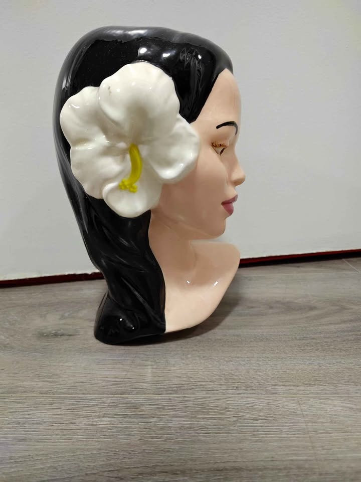 Vintage 1979 Hawaiian Girl Ceramic Head Busy Sculpture - photo 4