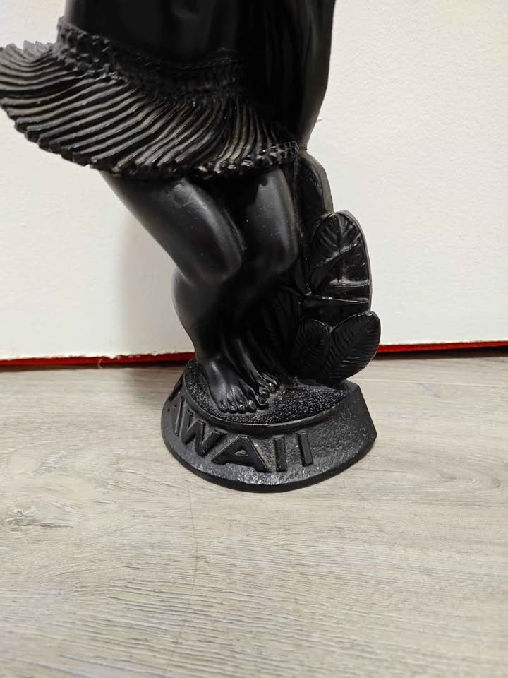 Vintage 1975 Hula Girl Lava Rock Statue - photo 5
