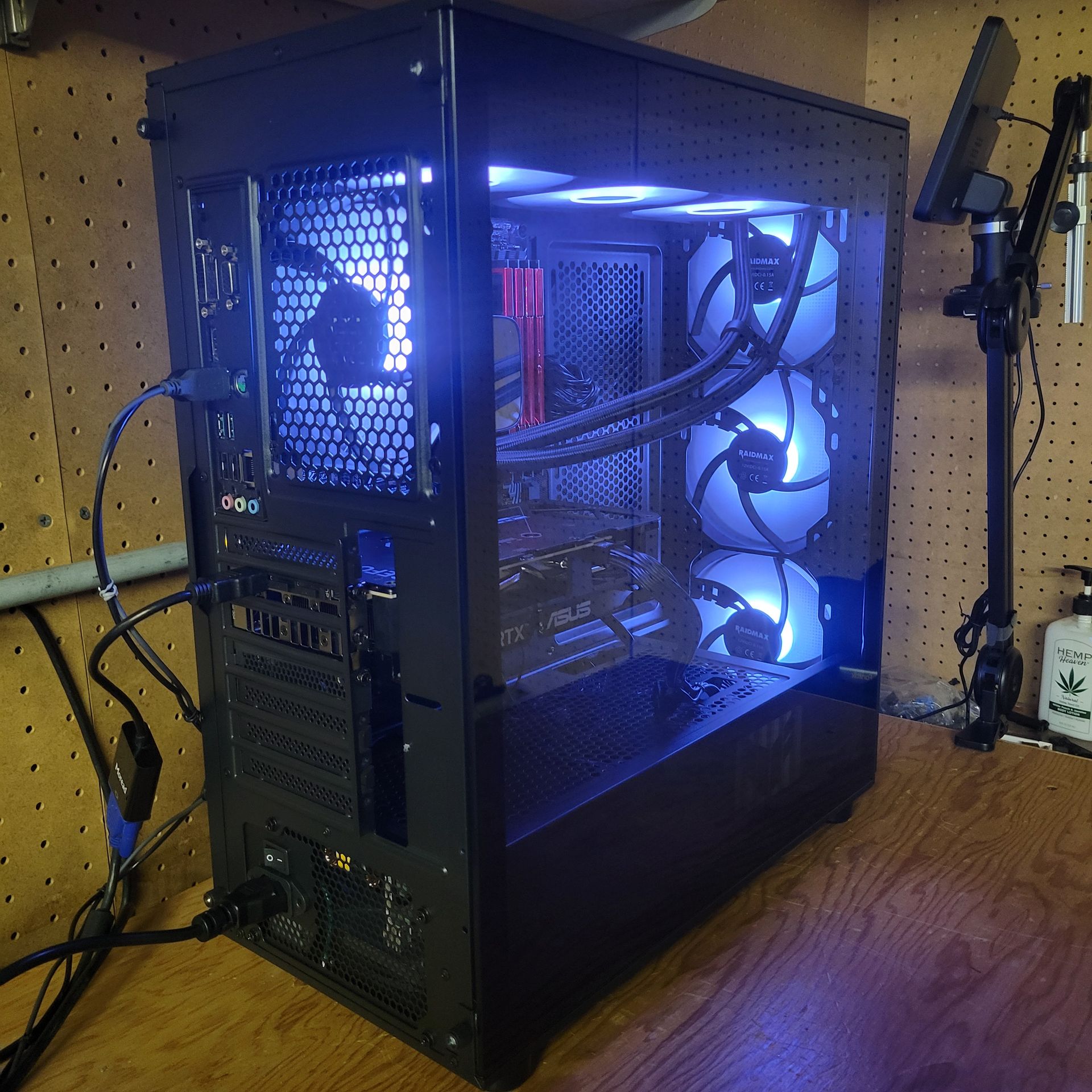 Gaming PC Ryzen 7-5700X + RTX 5060 - photo 5