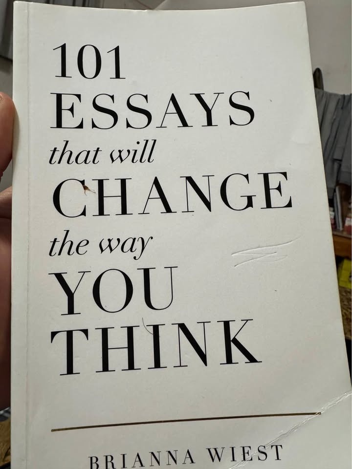 101 Essays That Will Change the Way You Think