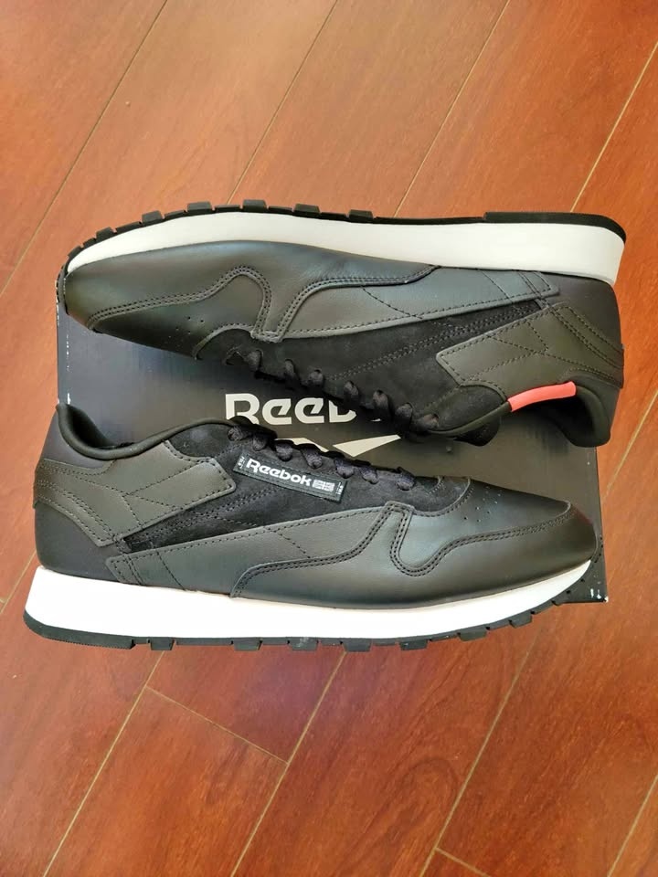 Reebok Classic Leather - Black/Cold Grey