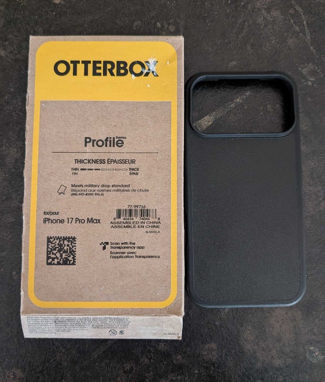 iPhone 17 Pro Max Otterbox Black Case - New