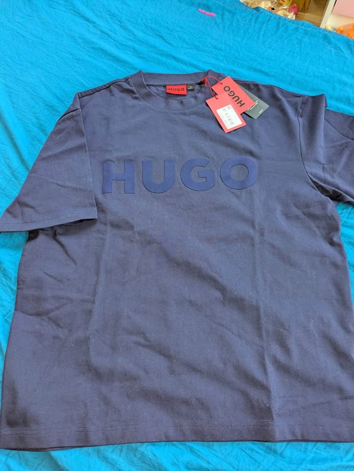 Brand new Hugo Boss Men Sweatshirt and Tshirt - L - photo 4