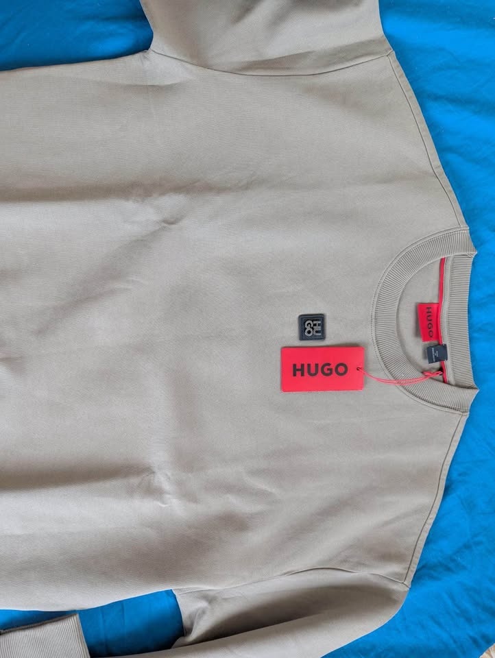 Brand new Hugo Boss Men Sweatshirt and Tshirt - L - photo 5