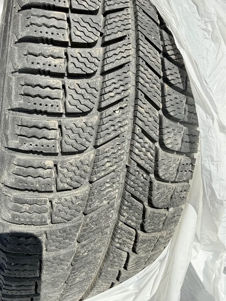 Michelin X-Ice Snow Winter Tires on Rims 215/55R16 (Set of 4) - photo 3