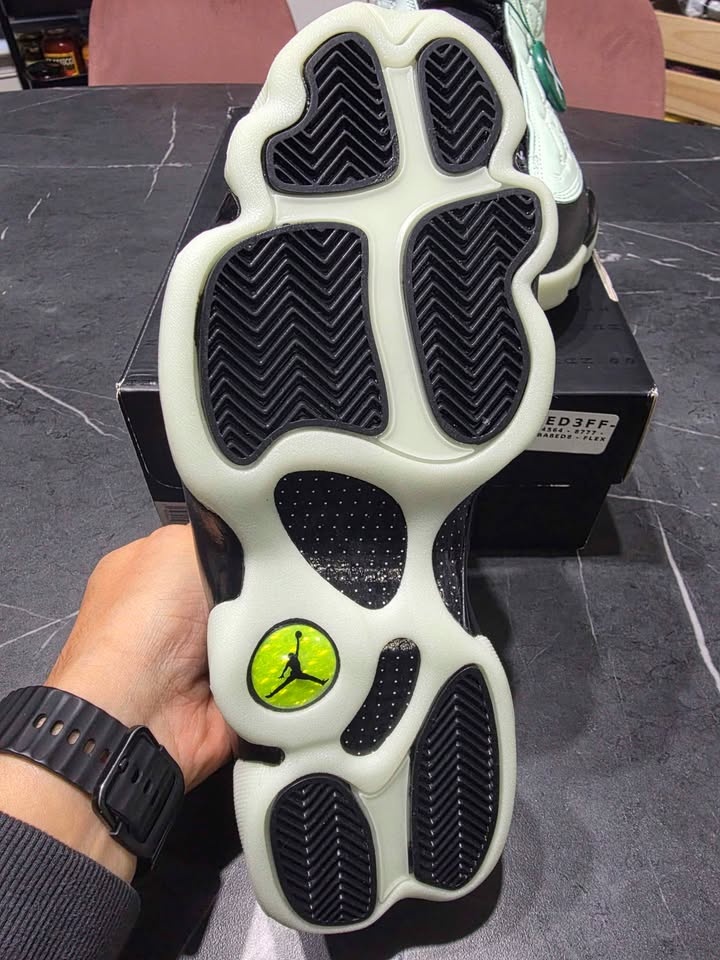 Jordan 13 Low Singles Day - photo 3