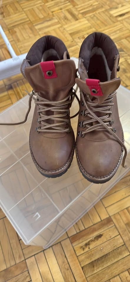 Men’s Size 9 Leather Hiking/Work Boots – Lightly Worn