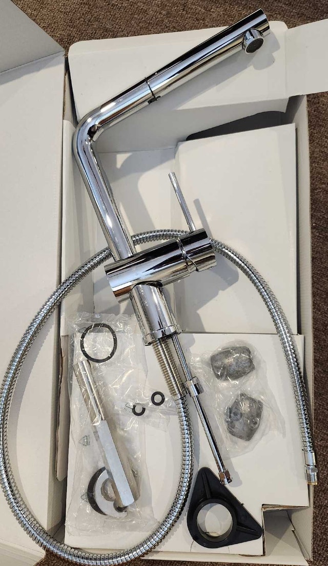 Kitchen Faucet Single hole Pull out spray head Chrome New