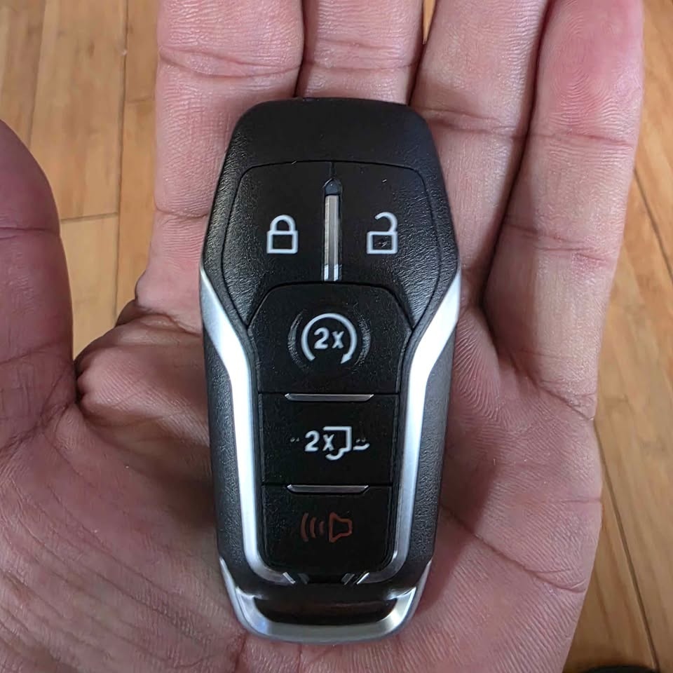 (NEW) Lincoln & Ford Keys - photo 2