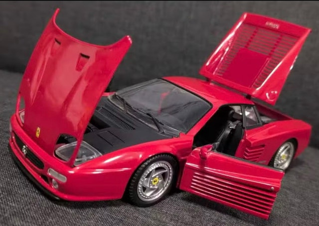 Hot Wheels 1:18 Ferrari F512M Testarossa Diecast Model Car - photo 2